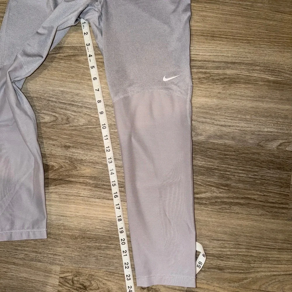 Nike pro women